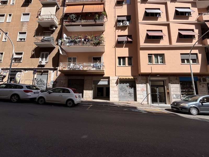 Tipologia Immobile: magazzino Provincia: roma Comune: roma Località: arco di travertino Indirizzo: Via Genzano