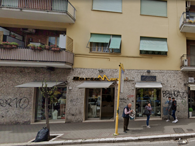 Tipologia Immobile: negozio Provincia: roma Comune: roma Località: acilia Indirizzo: Via di Acilia