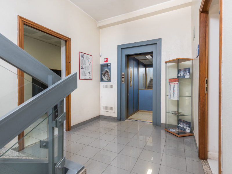 Tipologia Immobile: palazzo uso ufficio Provincia: roma Comune: roma Località: arco di travertino Indirizzo: Via Anzio