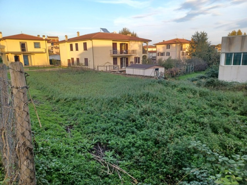 Tipologia Immobile: terreno edificabile Provincia: viterbo Comune: bassano romano Località:  Indirizzo: Via Aldo Moro