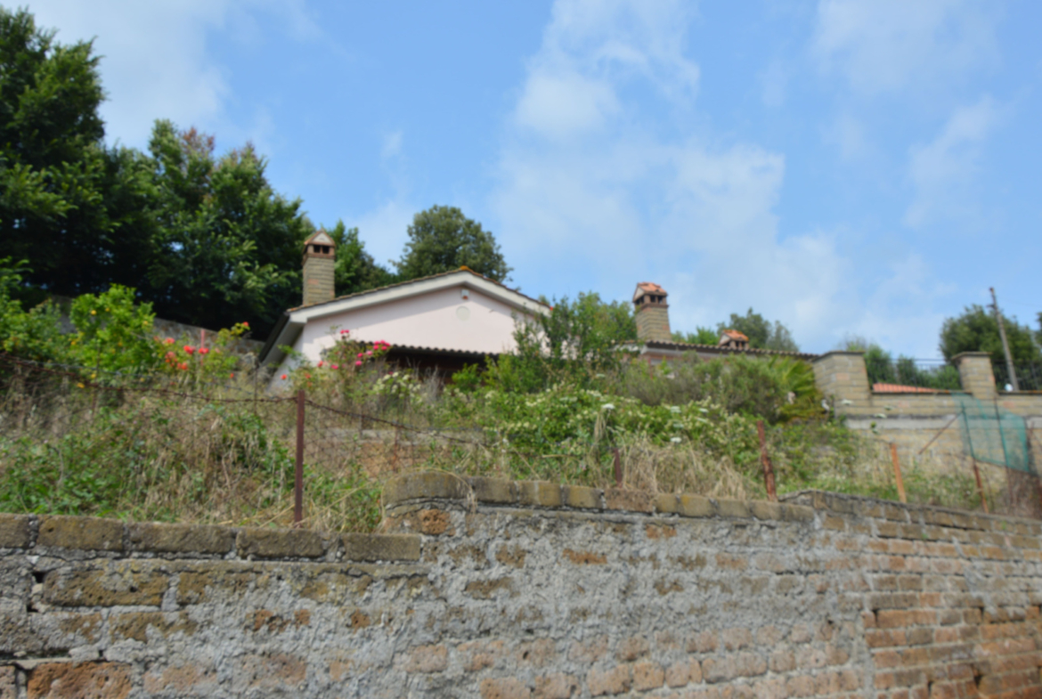 Tipologia Immobile: villa / indipendente / semi indipendente Provincia: roma Comune: bracciano Località: vigna di valle Indirizzo: Via delle Grotte
