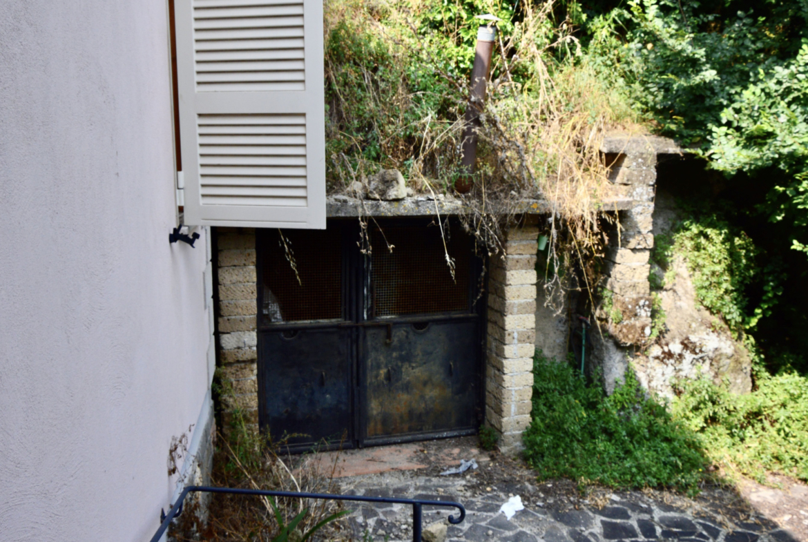 Tipologia Immobile: villa / indipendente / semi indipendente Provincia: roma Comune: bracciano Località: vigna di valle Indirizzo: Via delle Grotte