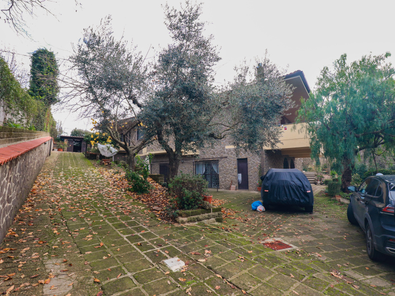 Tipologia Immobile: villa / indipendente / semi indipendente Provincia: roma Comune: manziana Località:  Indirizzo: Via Canale