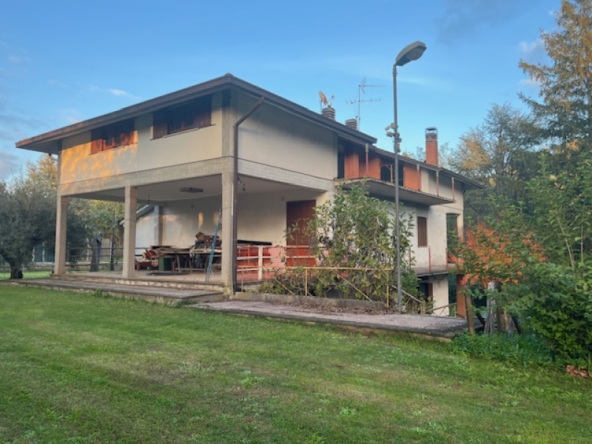 Tipologia Immobile: villa / indipendente / semi indipendente Provincia: viterbo Comune: oriolo romano Località:  Indirizzo: Strada Provinciale Claudia Briaccianese