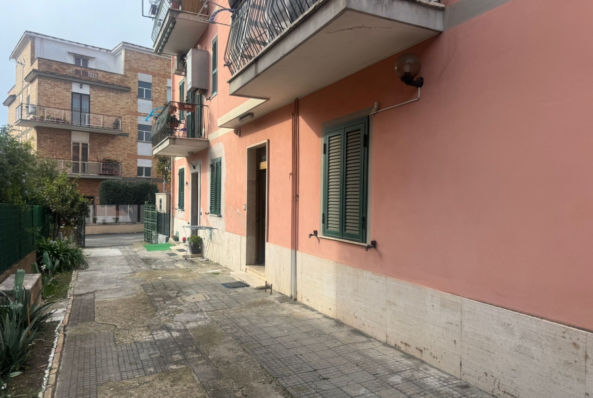 Tipologia Immobile: appartamento Provincia: roma Comune: roma Località: casetta mattei Indirizzo: Via dei Rangoni