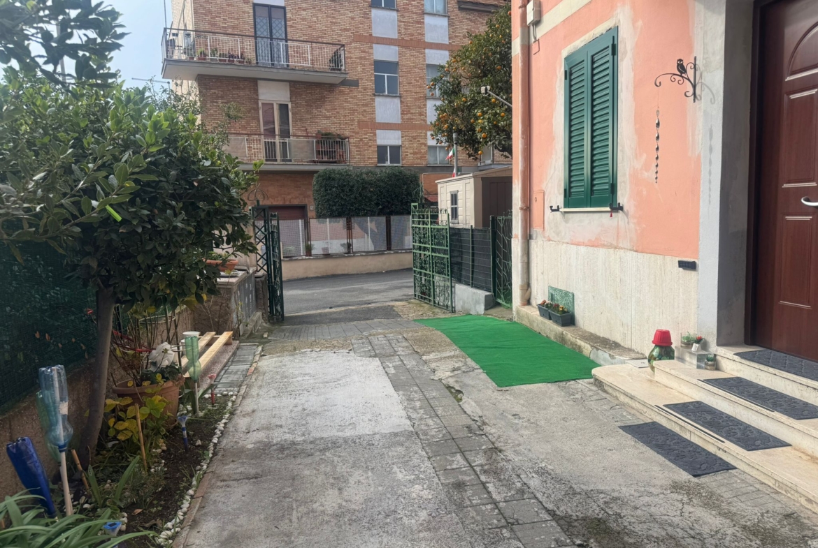 Tipologia Immobile: appartamento Provincia: roma Comune: roma Località: casetta mattei Indirizzo: Via dei Rangoni