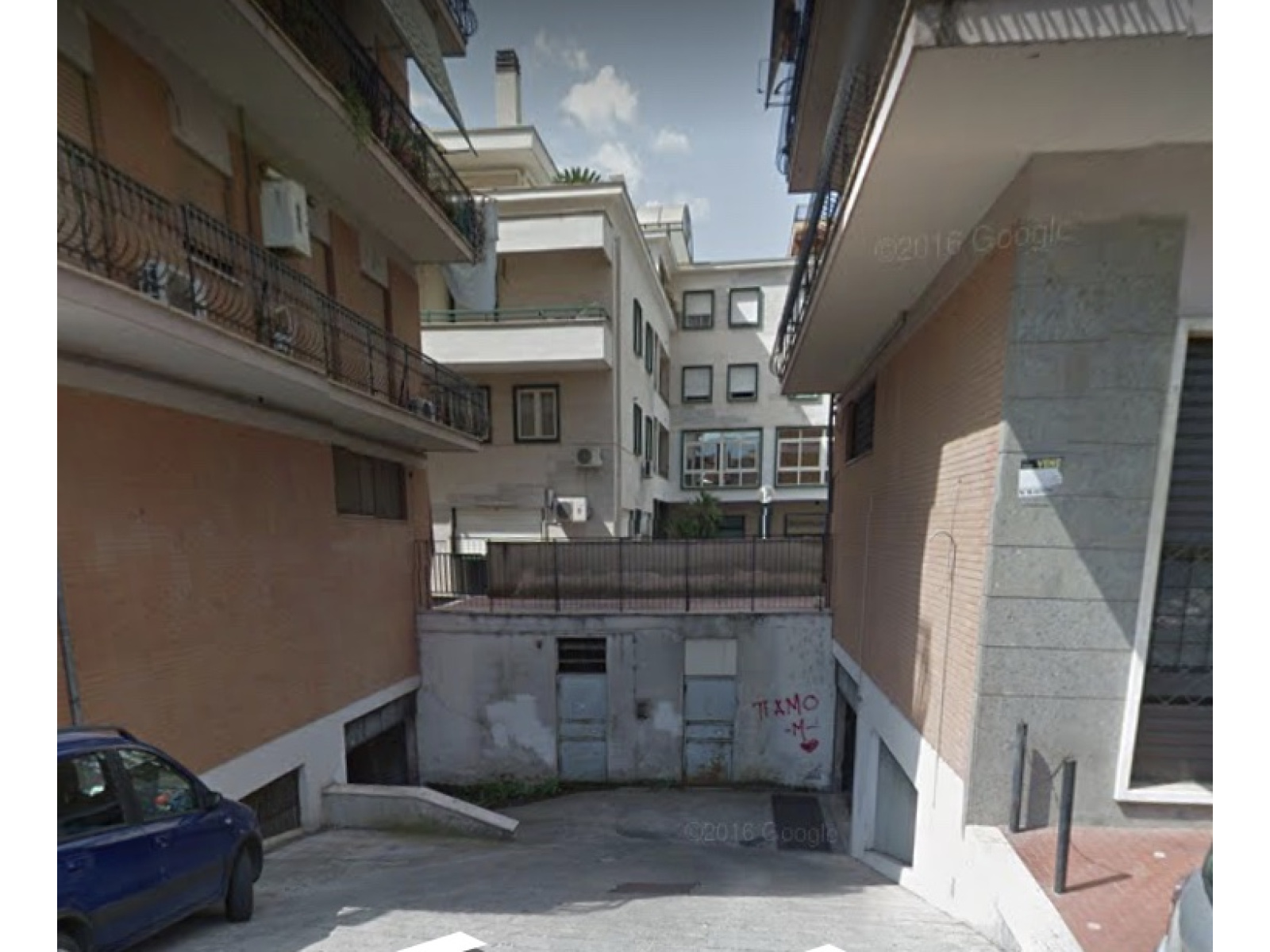 Tipologia Immobile: garage / autorimessa Provincia: roma Comune: guidonia montecelio Località: guidonia Indirizzo: Via Antonio Locatelli