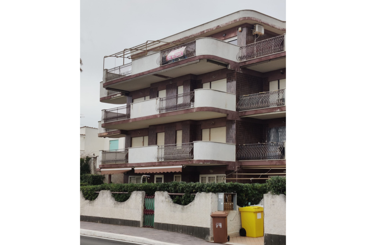 Tipologia Immobile: appartamento Provincia: roma Comune: pomezia Località: centro urbano Indirizzo: Lungomare delle Sirene