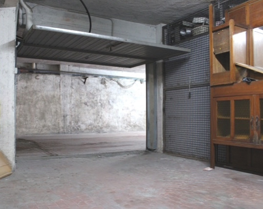 Tipologia Immobile: garage / autorimessa Provincia: roma Comune: guidonia montecelio Località: guidonia Indirizzo: Via Antonio Locatelli