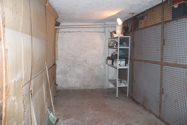 Tipologia Immobile: garage / autorimessa Provincia: roma Comune: guidonia montecelio Località: guidonia Indirizzo: Via Antonio Locatelli