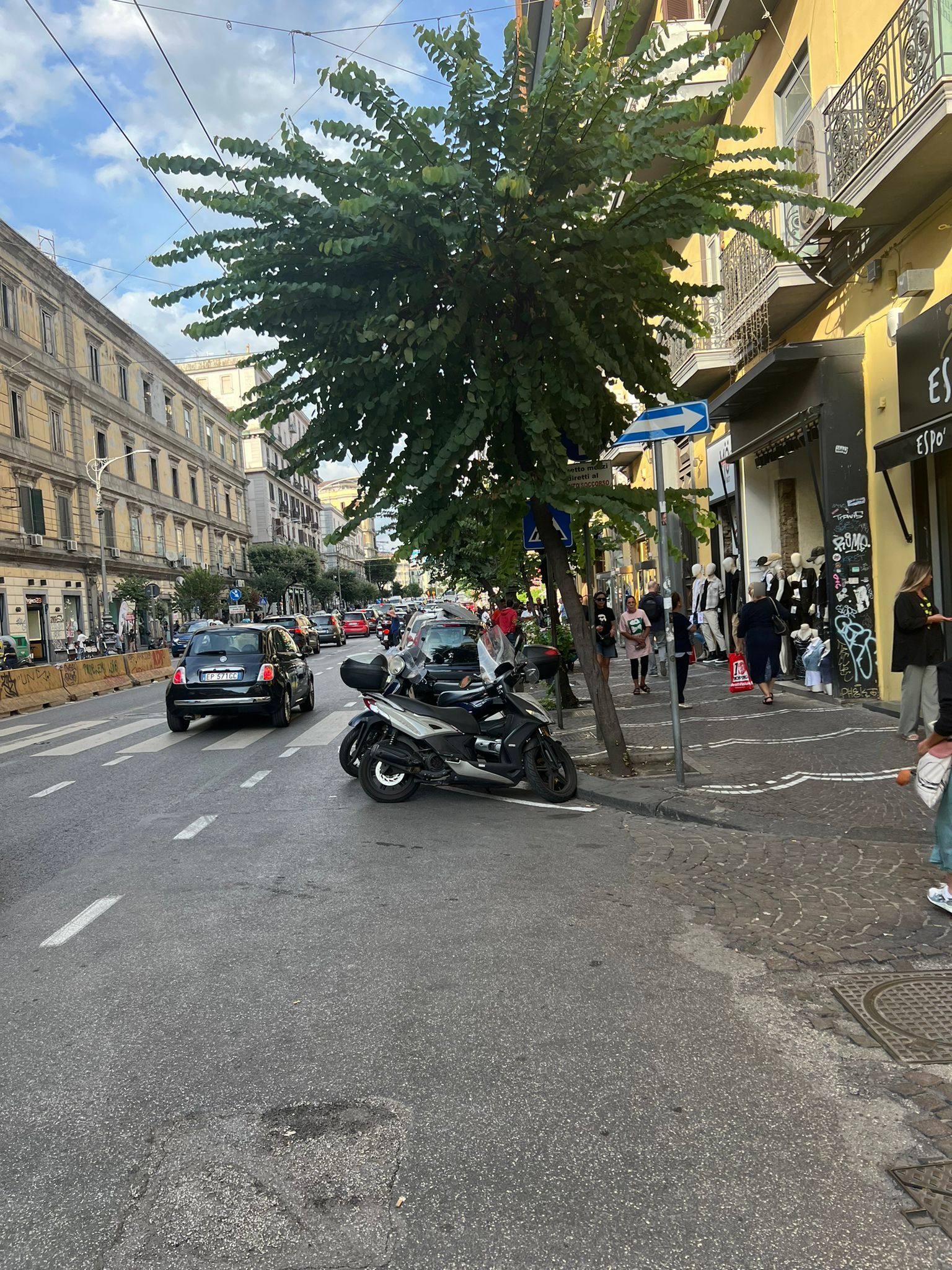 Tipologia Immobile: appartamento Provincia: napoli Comune: napoli Località: ferrovia Indirizzo: Supportico Carminiello al Mercato
