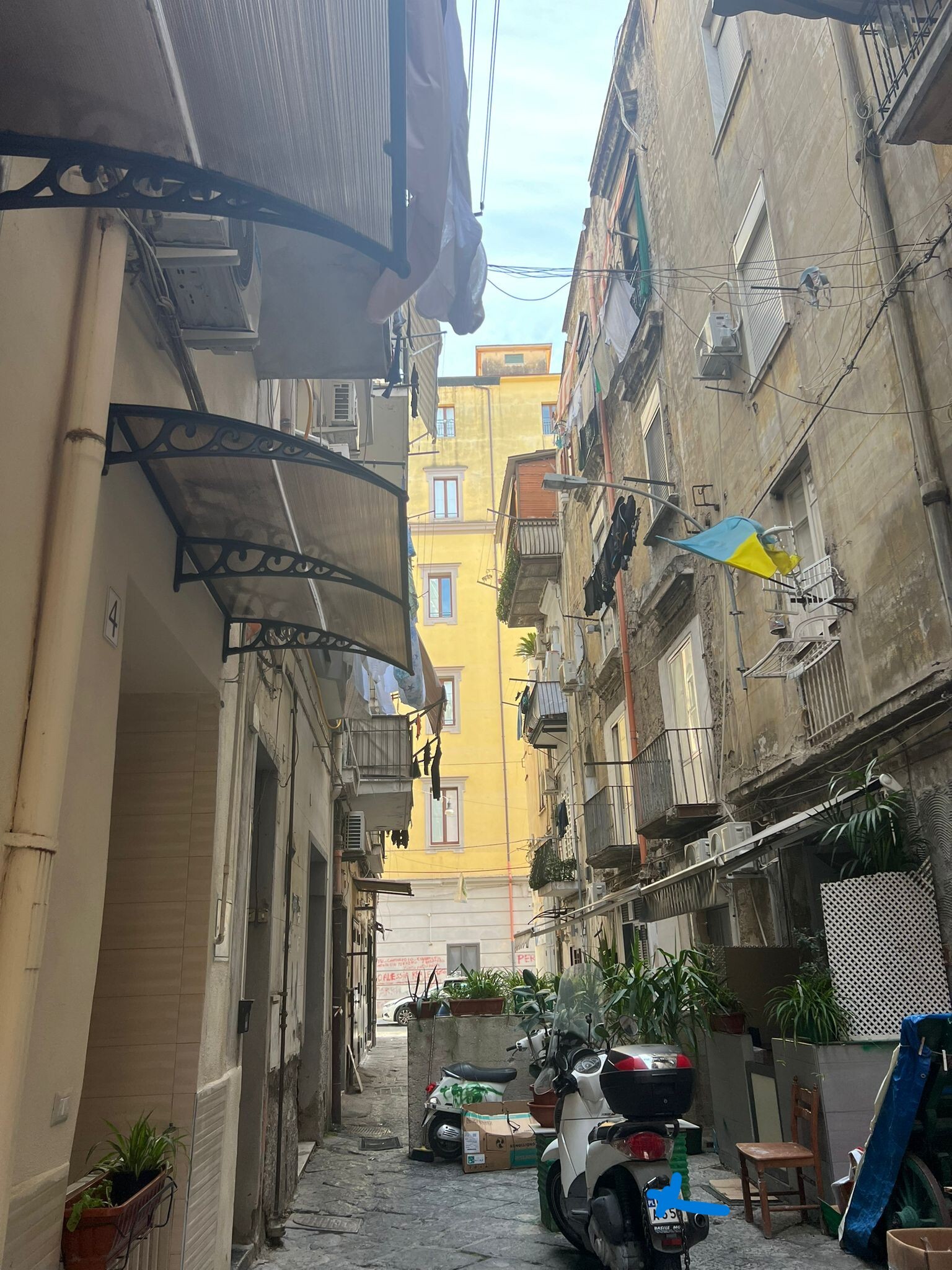 Tipologia Immobile: appartamento Provincia: napoli Comune: napoli Località: ferrovia Indirizzo: Supportico Carminiello al Mercato