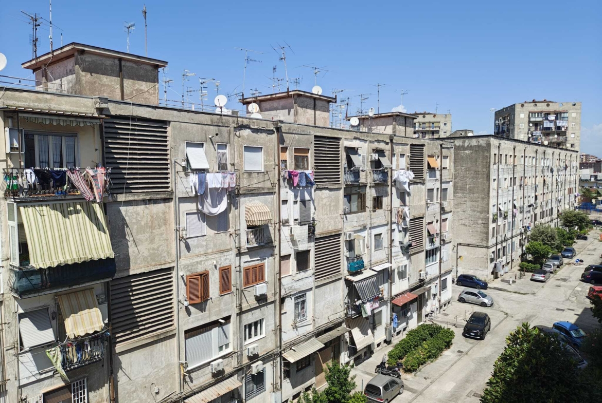 Tipologia Immobile: appartamento Provincia: napoli Comune: napoli Località: poggioreale - zona industriale Indirizzo: Via della Stadera