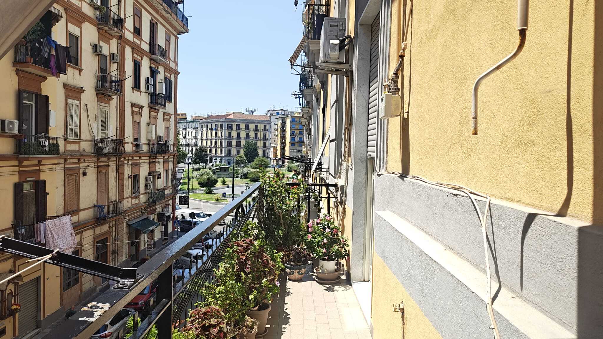 Tipologia Immobile: appartamento Provincia: napoli Comune: napoli Località: poggioreale - zona industriale Indirizzo: Via Foggia
