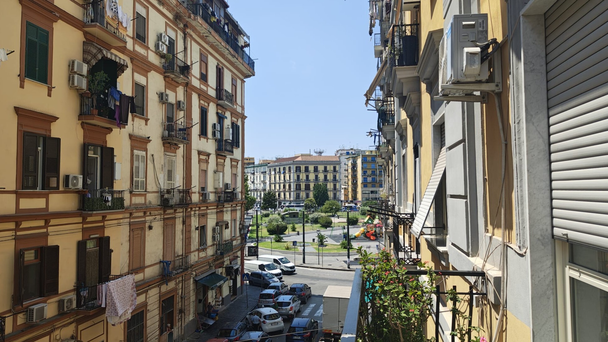 Tipologia Immobile: appartamento Provincia: napoli Comune: napoli Località: poggioreale - zona industriale Indirizzo: Via Foggia
