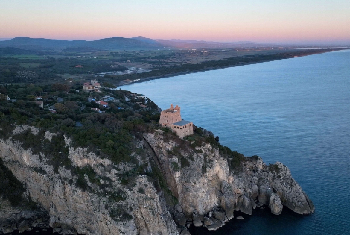 Tipologia Immobile: appartamento Provincia: grosseto Comune: orbetello Località: talamone Indirizzo: Via delle Ginestre