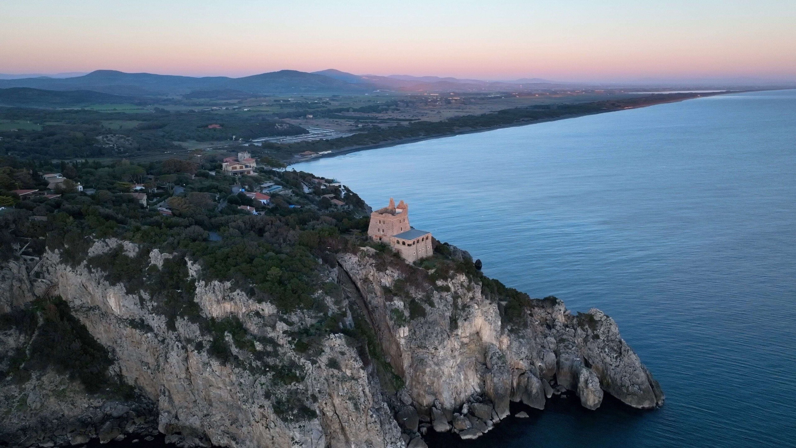Tipologia Immobile: appartamento Provincia: grosseto Comune: orbetello Località: talamone Indirizzo: Via delle Ginestre