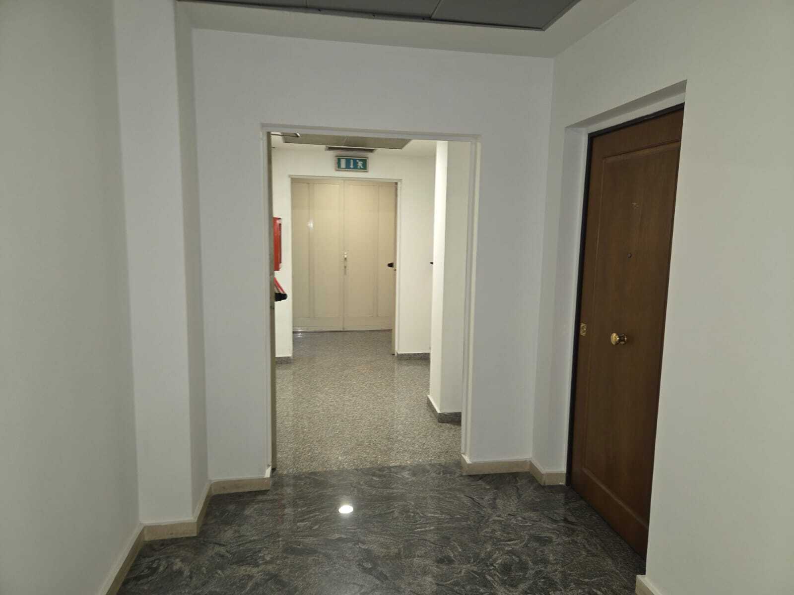Tipologia Immobile: appartamento uso ufficio Provincia: napoli Comune: napoli Località: chiaia Indirizzo: Via Amerigo Vespucci