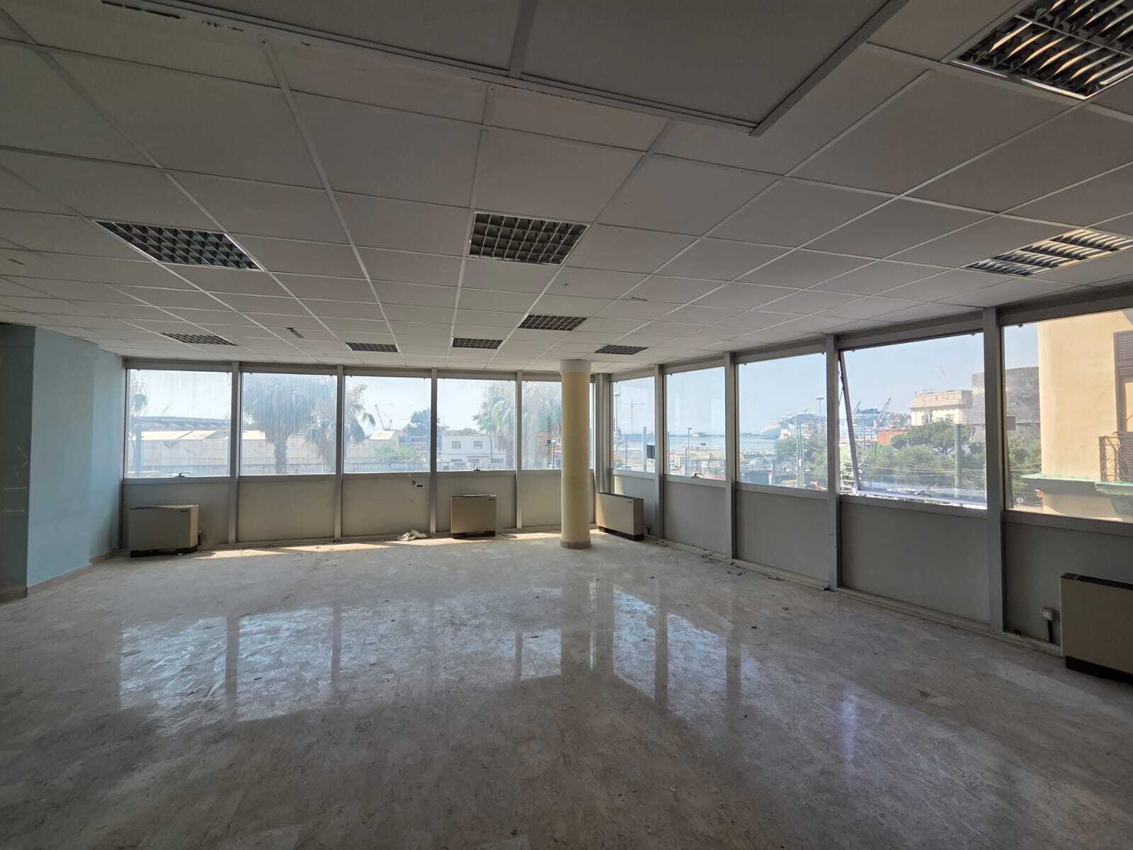 Tipologia Immobile: appartamento uso ufficio Provincia: napoli Comune: napoli Località: chiaia Indirizzo: Via Amerigo Vespucci