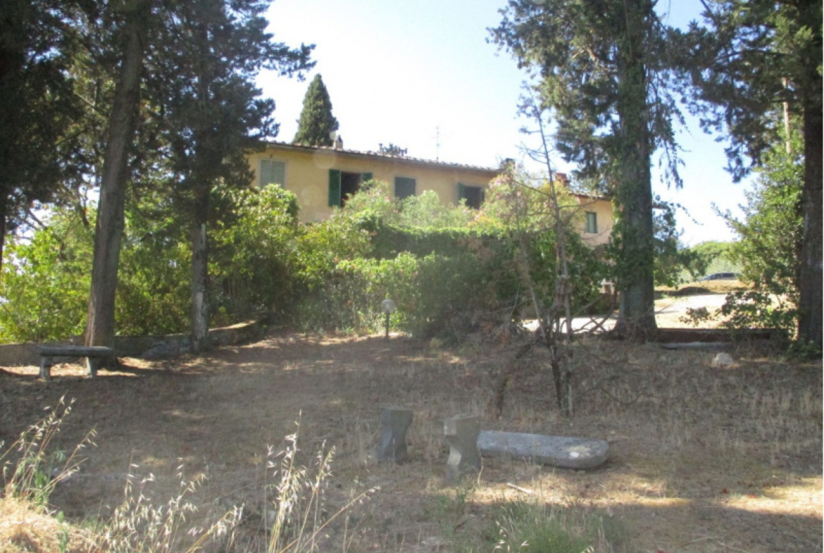 Tipologia Immobile: rustico/casale Provincia: arezzo Comune: bucine Località: centro urbano Indirizzo: Via Roma