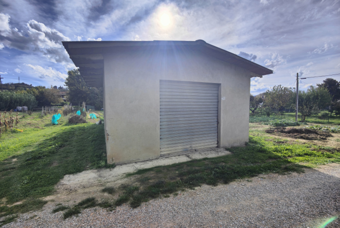 Tipologia Immobile: terreno agricolo Provincia: arezzo Comune: montevarchi Località: centro urbano Indirizzo: Località Gruccia